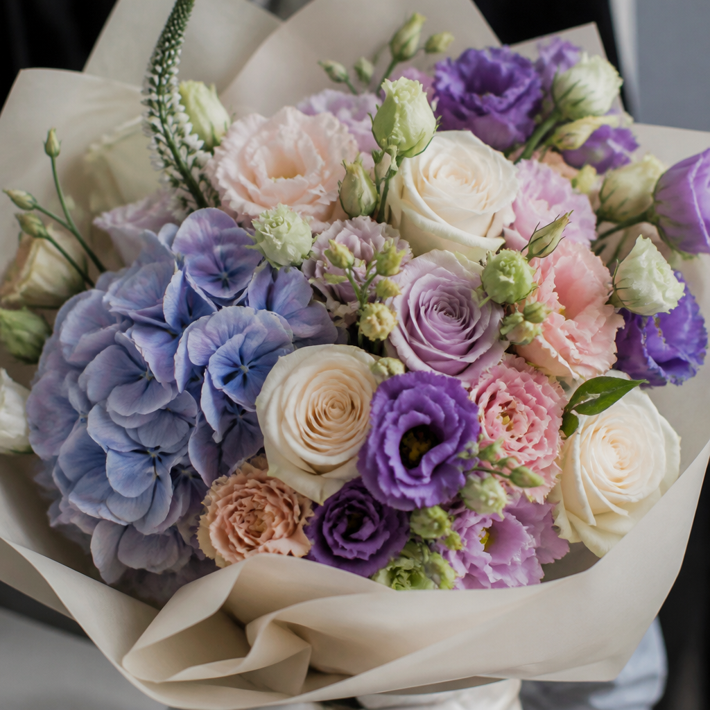 Pastel mixed bouquet